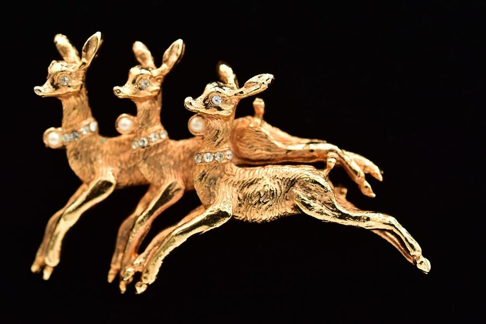 Vintage Jumping Deer Pon Brooch Rhinestone Crystal Brushed Gold Christmas BinB